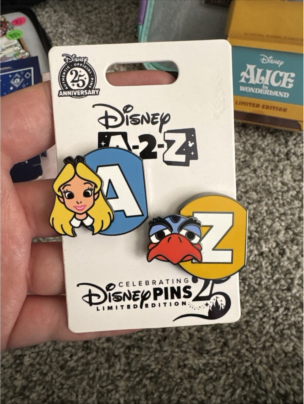 Disney A-2-Z Alice & Zazu LE 1275 First Set Of Pins 25th Years Pin Event Goodbye